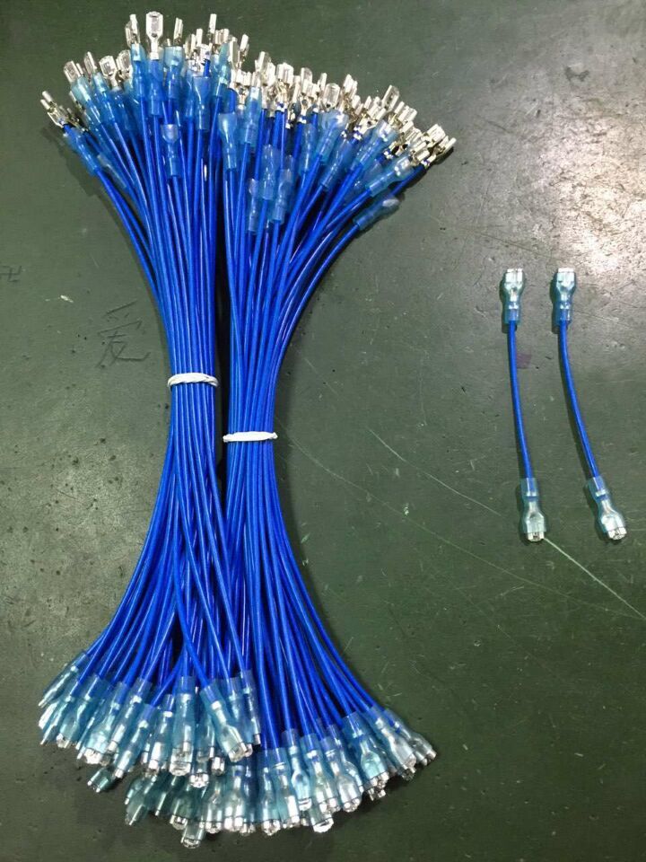 全自动双头双端穿护套端子机 全自动双头双端穿护套端子机